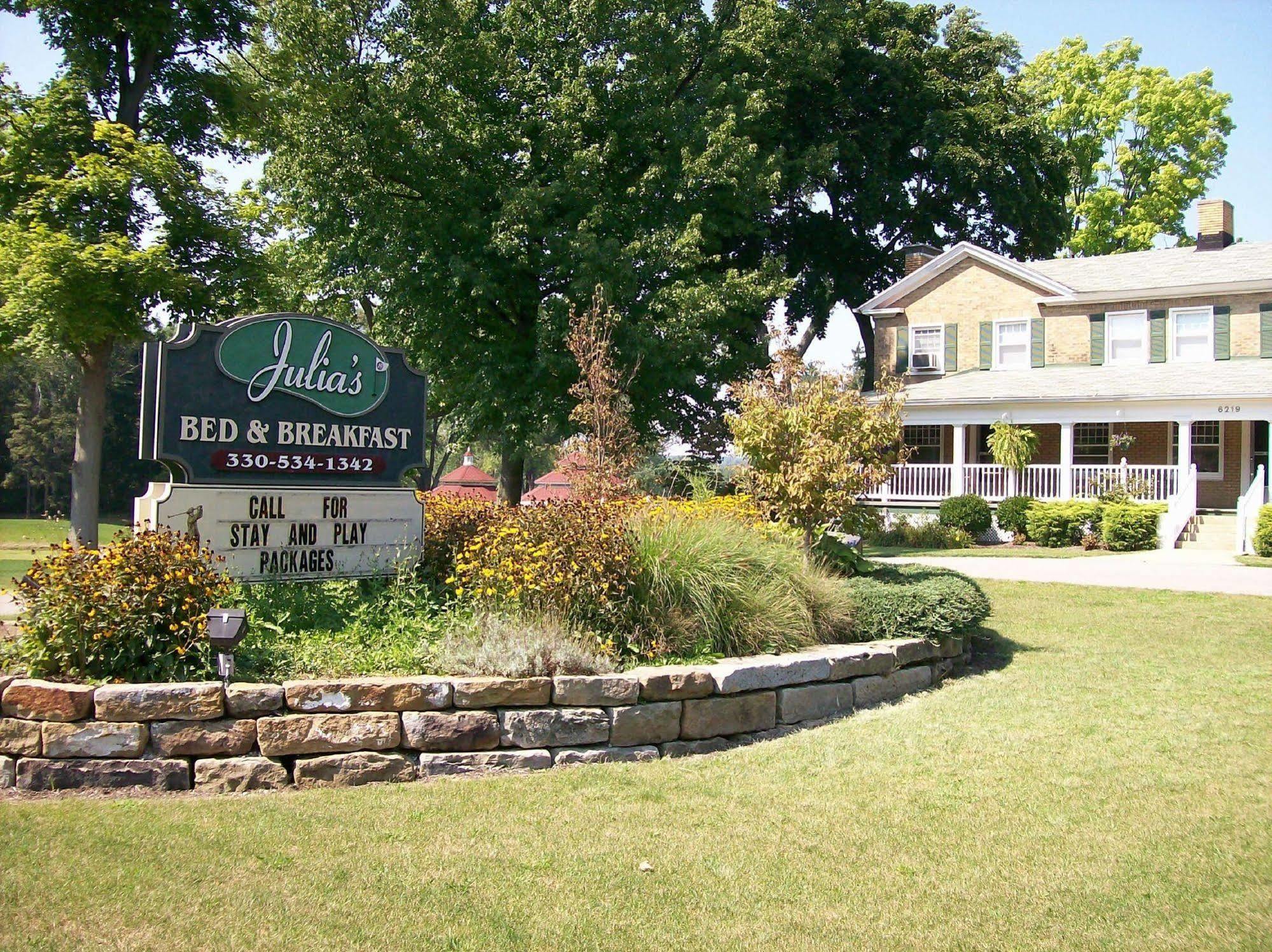 Julias Bed And Breakfast Hubbard Eksteriør bilde